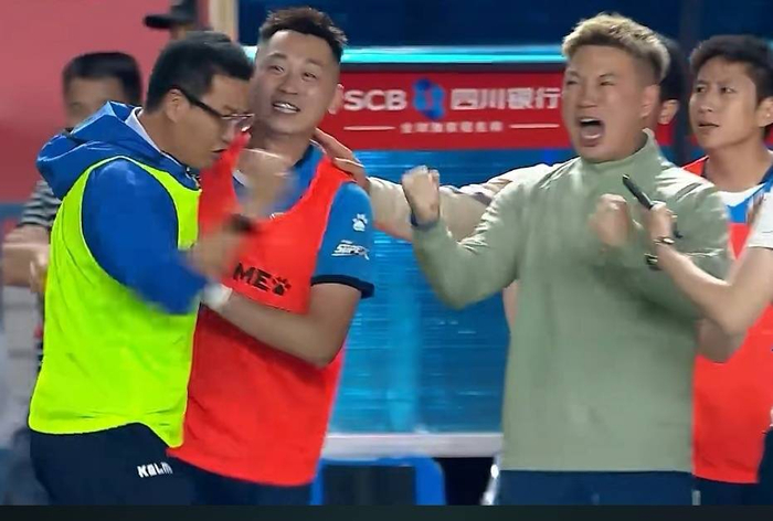 杏彩体育官网-川超总决赛第五轮：自贡绵阳握手言和，宜宾取得首胜|乐山|凉山|成都|南充|德阳_新浪新闻